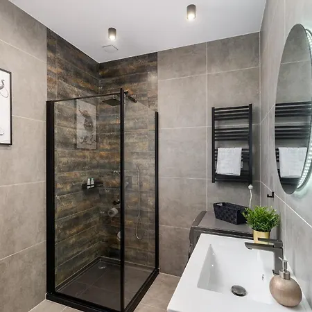 Basztowa By Vsi Apartment